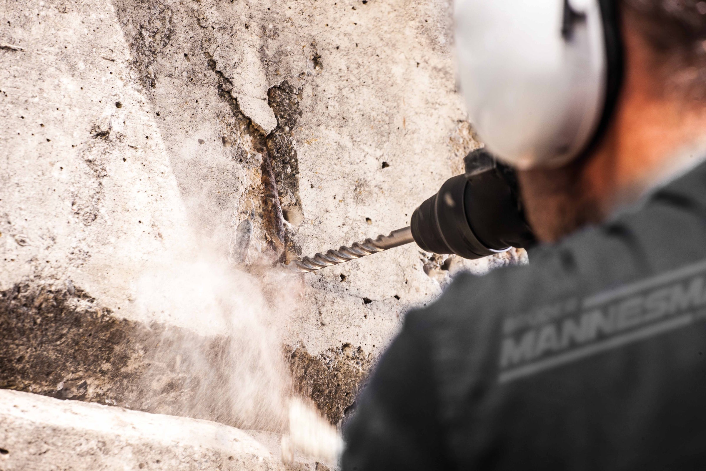 Impact drill 650 W, with 13 mm