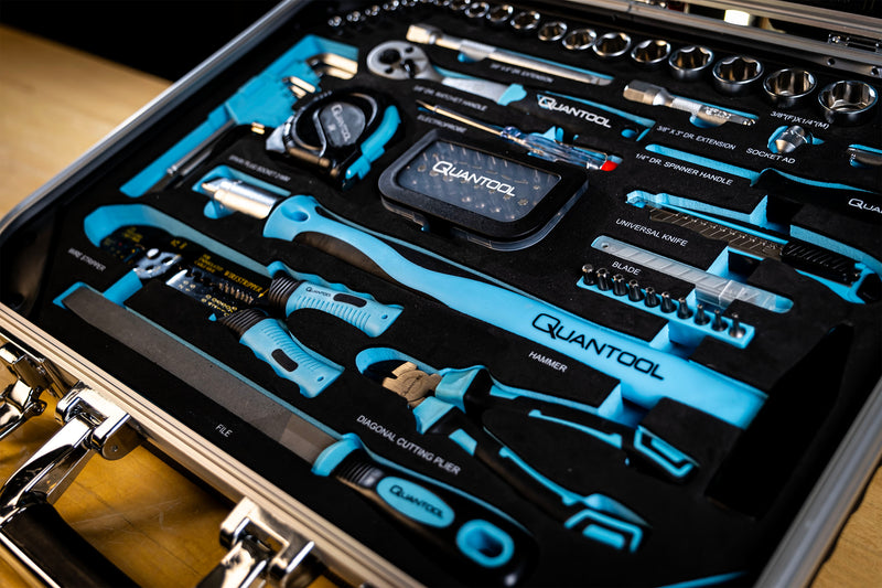 QUANTOOL - tool set, 120 pieces. 