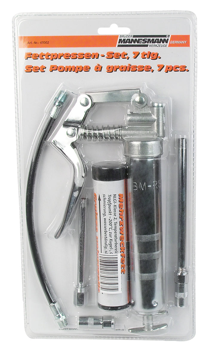 Grease gun with accessories